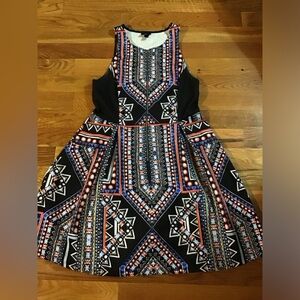 Mossimo A-line Geo tribal boho Dress With Zipper Front Closure sleeveless size L